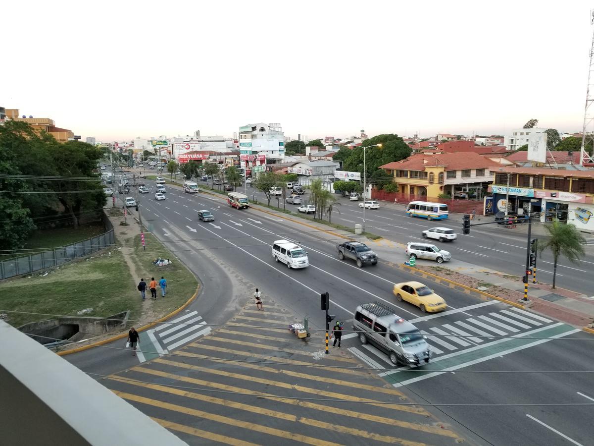 Edificio Las Palmas 3100 圣克鲁斯 外观 照片