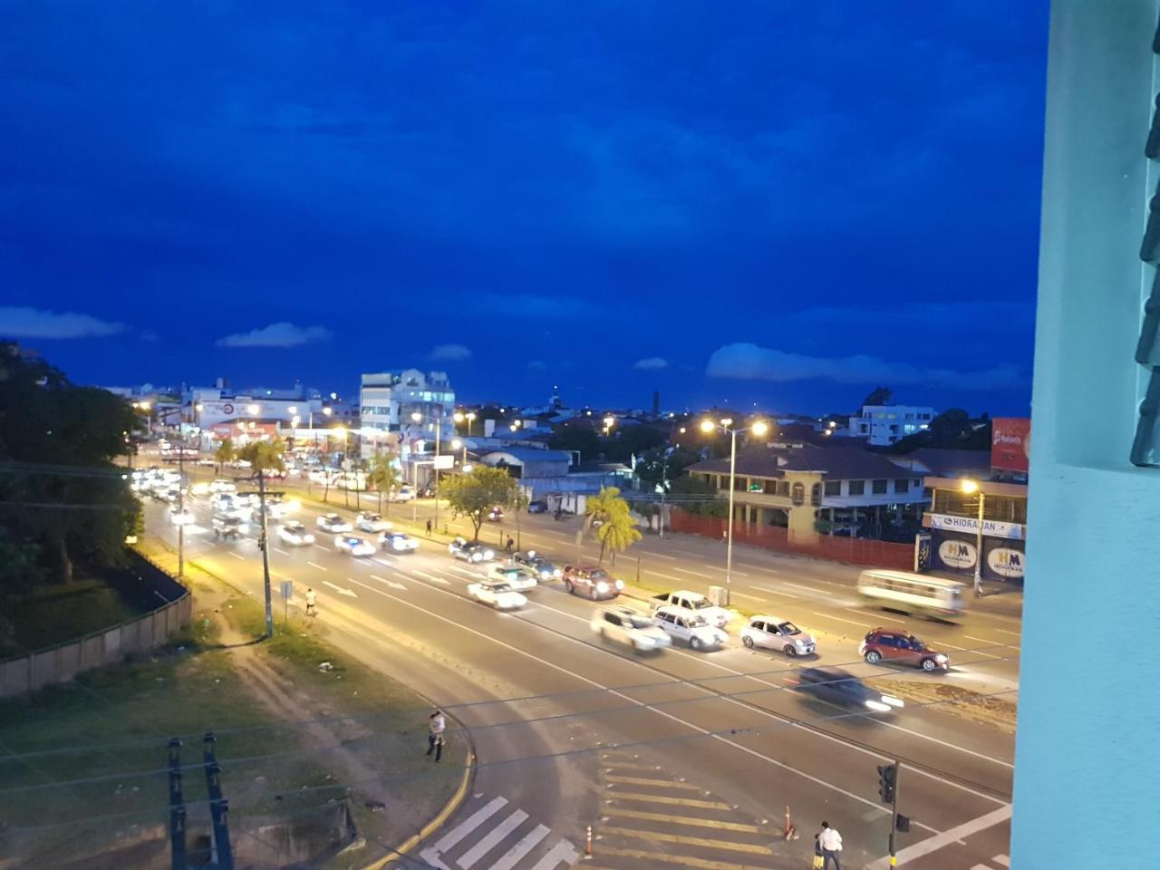 Edificio Las Palmas 3100 圣克鲁斯 外观 照片