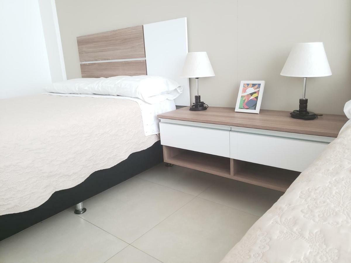 Edificio Las Palmas 3100 圣克鲁斯 外观 照片